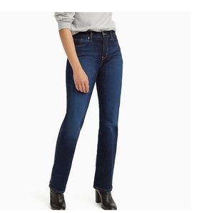 Women's Levi's Demi Curve Classic Boot Cut Jeans. Size 14, inseam 32.